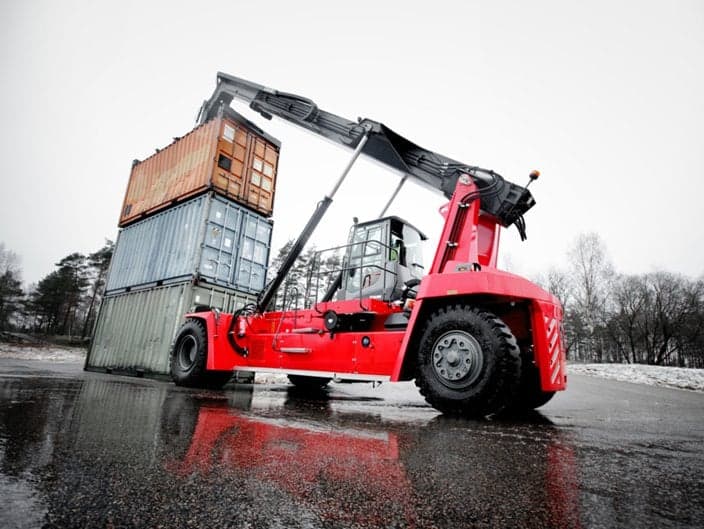 Kalmar Empty and Semi-laden Container Reachstacker